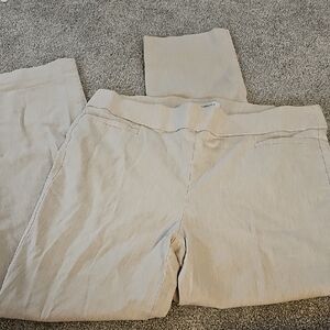 E6🔹️Liz Claiborne Beige Straight Leg Pants